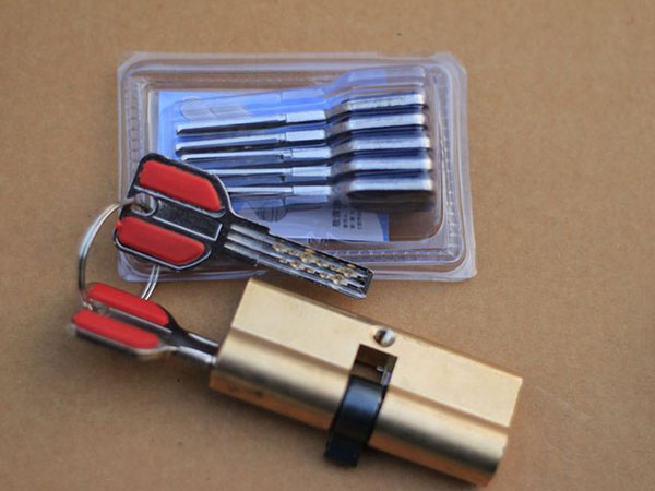 旺苍24小时上门开锁公司